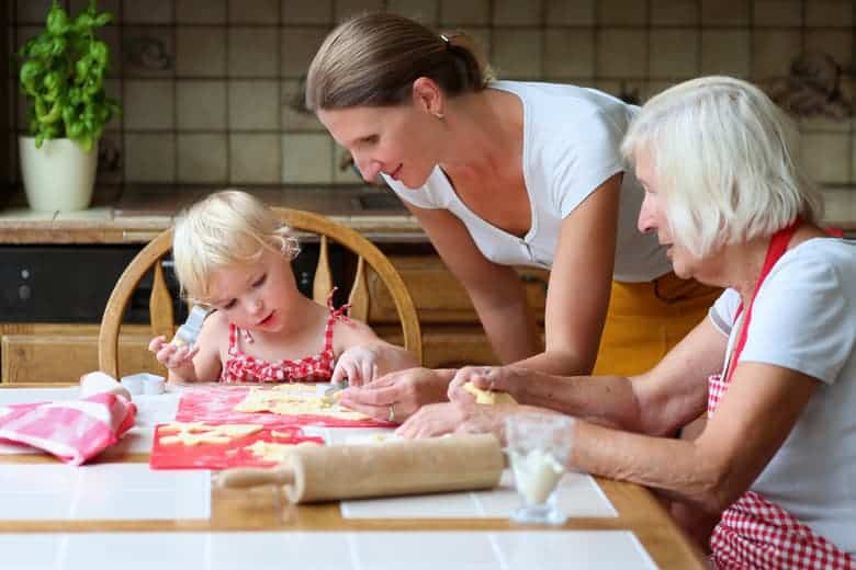getting seniors involved in holiday activities
